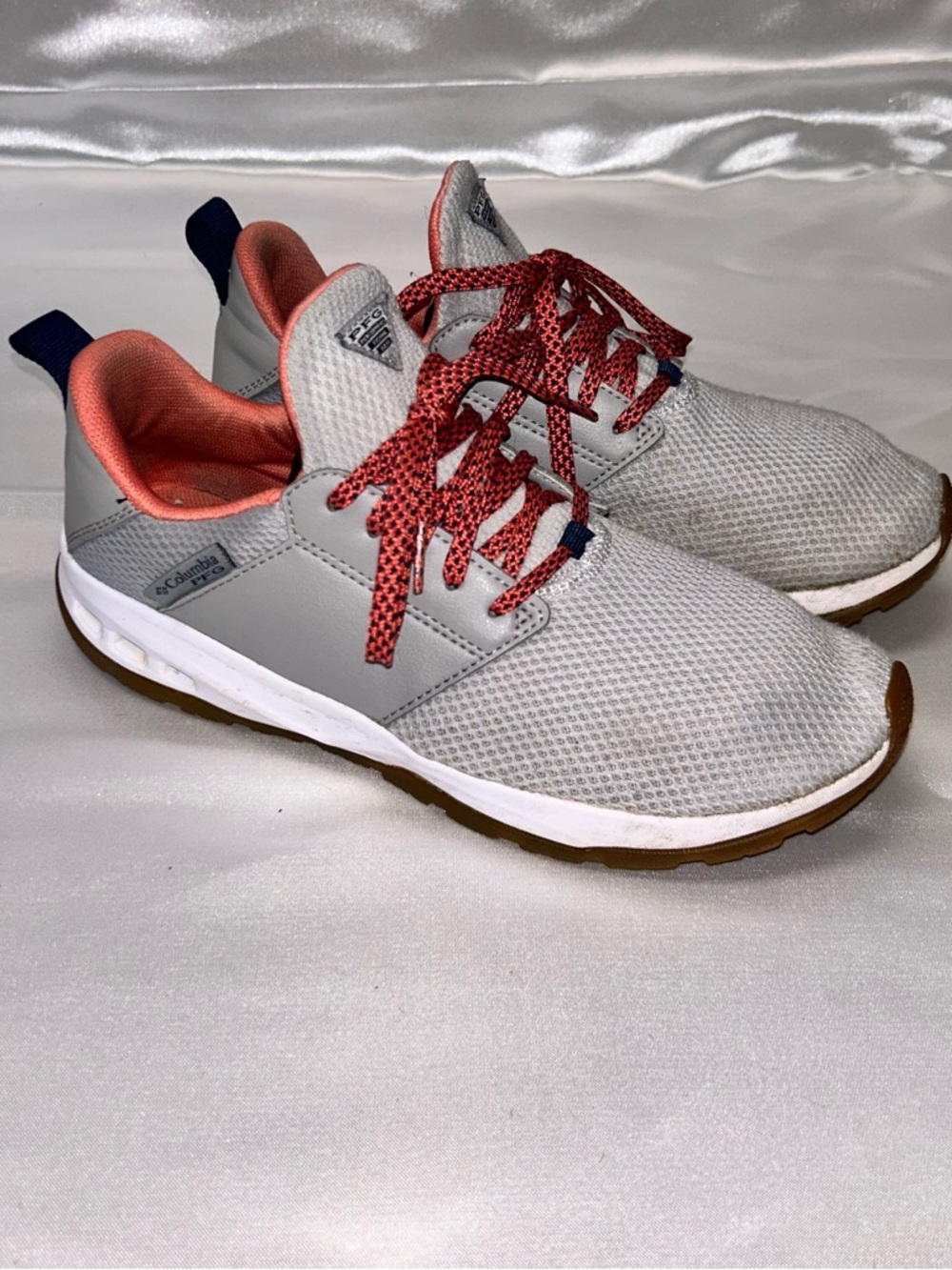 Columbia PFG Light Gray & Coral Mesh Sneakers | Women’s Size US 8 / EU 39
